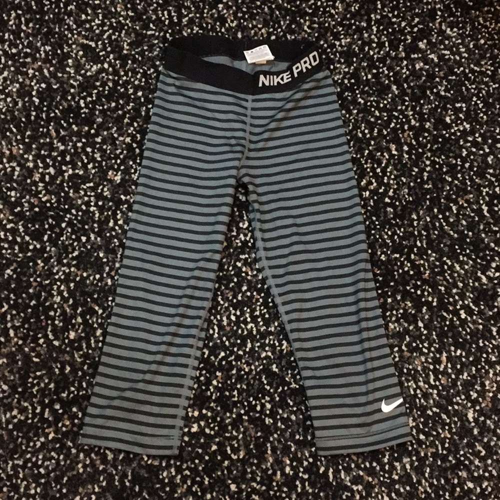 Nike Pro leggings